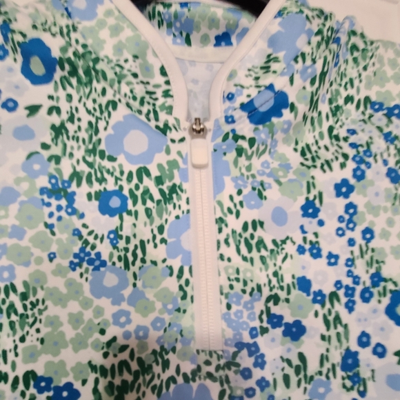 RINTED PERFORMANCE SLEEVELESS HALF-ZIP TOP - Picture 8 of 12